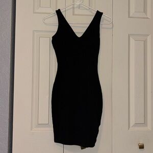 Black bodycon dress